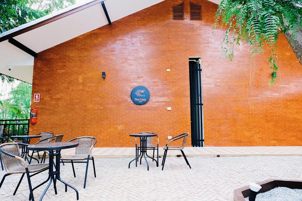 The Cozy Hotel Phetchaburi Exterior foto